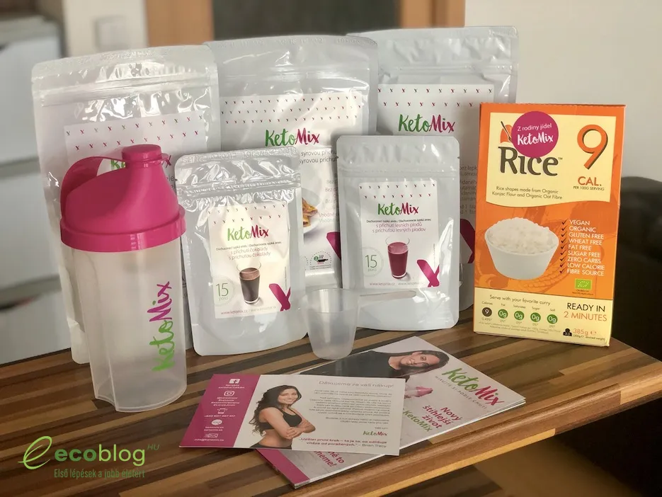 A KetoMix csomag tartalma kicsomagolva: leves, omlett, protein, ízesítők, rizs és shaker
