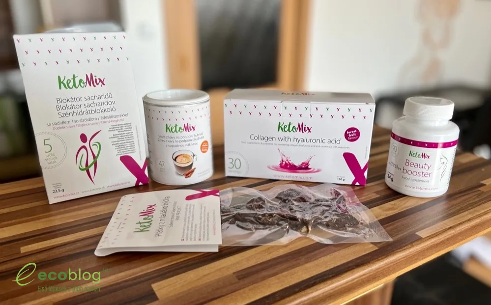 KetoMix kollagén, instant kávé, szárított hús, szénhidrát blokkoló és Beauty booster egy asztalon tesztre készen
