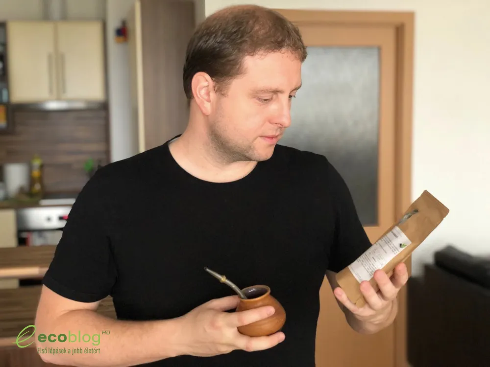 Matcha China kínai zöld tea smaragdzöld színnel