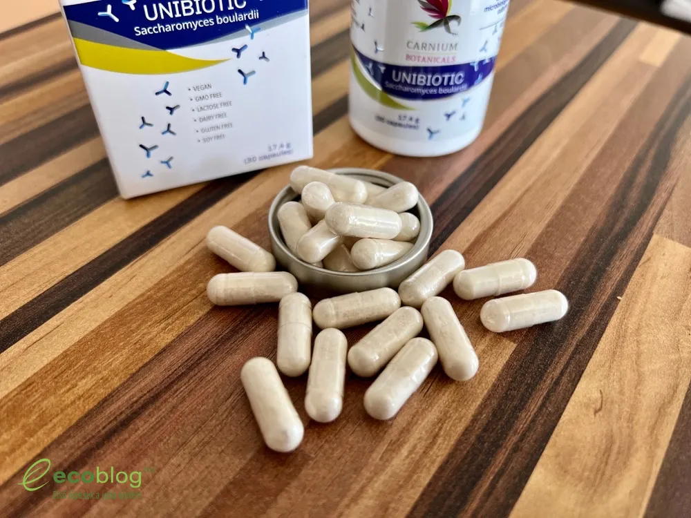 Az Unibiotic napi adagja egy pohár vízzel